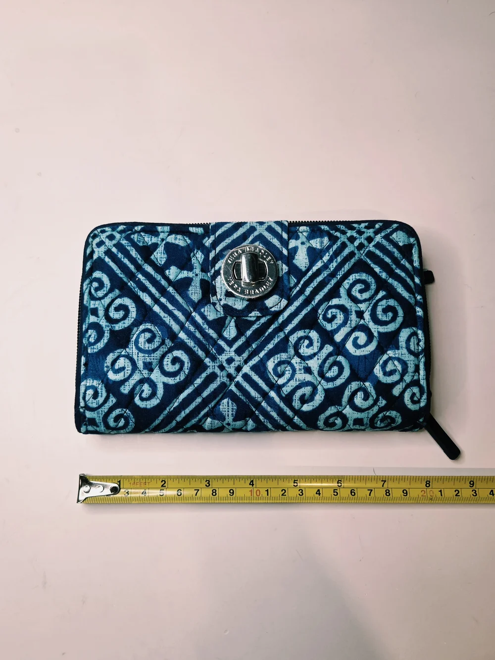 Vera Bradley Wallet Quilted Turn Lock Cuban Tiles Blue Teal New - Picture 5 of 7